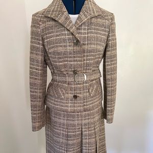 Women vintage skirt suit